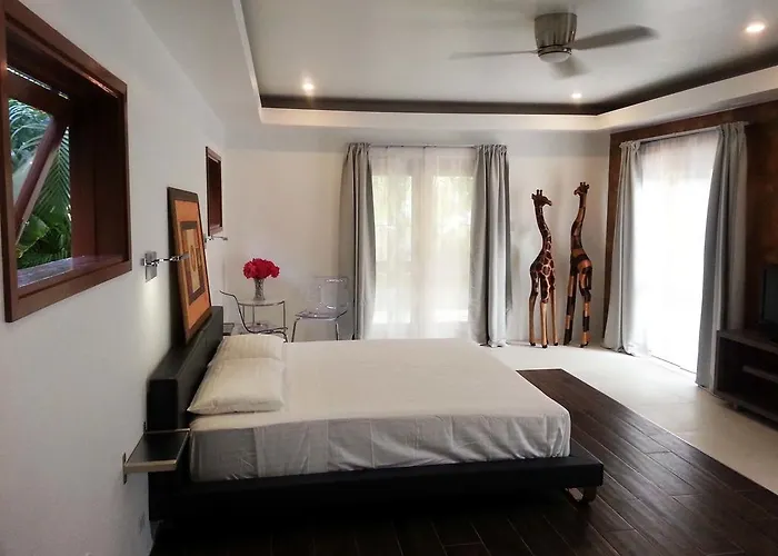 One Luxe Jamaica With Private Pool, Modern Interior And Secluded Villa