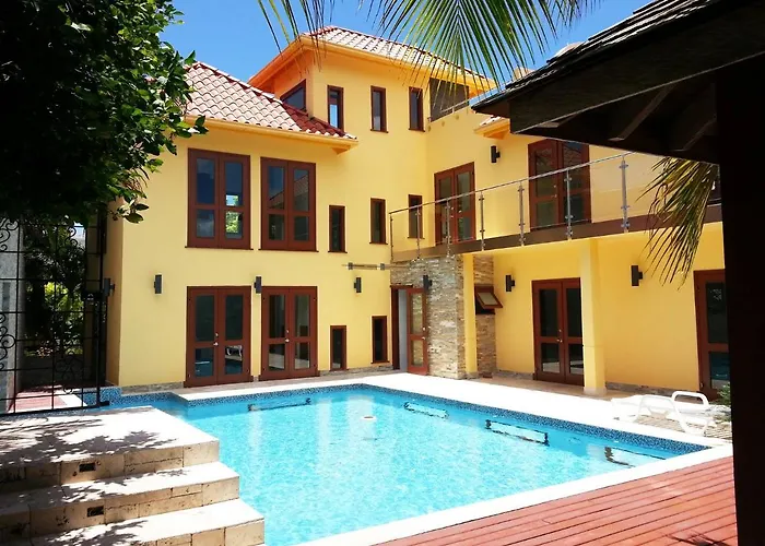 Villa One Luxe Jamaica With Private Pool, Modern Interior And Secluded